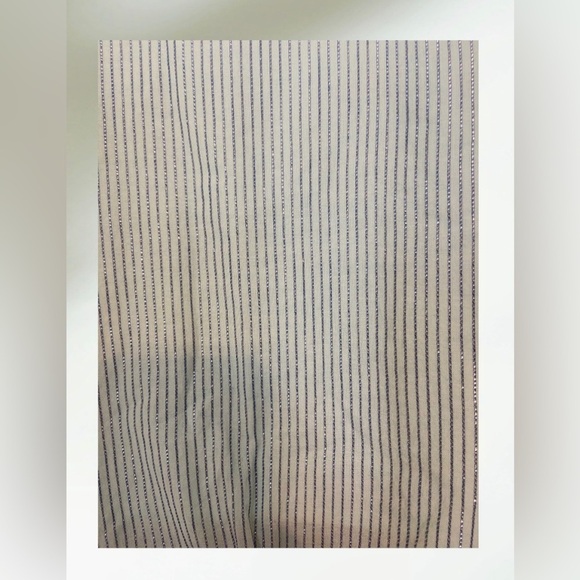 Cat & Jack Blue striped shirt with knot in front  Size Medium (7-8) - Picture 6 of 6